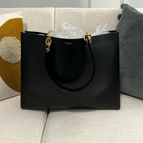 St. Laurent Le Maillon Large Tote - Picture 8 of 15